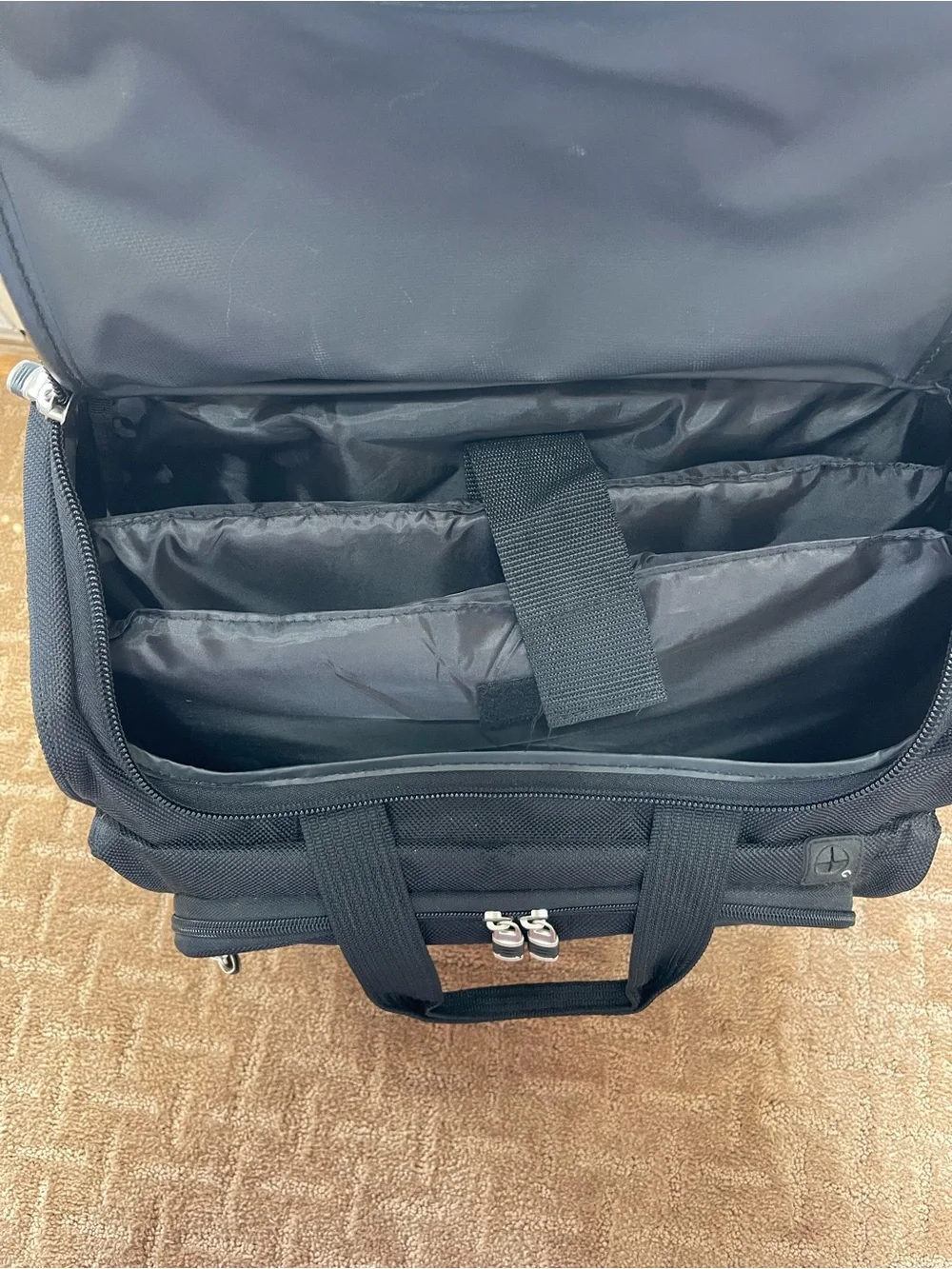 Navigator Rolling Laptop Bag